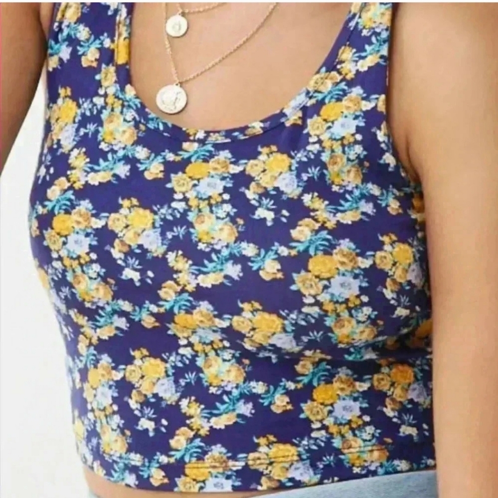 Forever 21 Ambiance Apparel Blue Floral Crop Top S